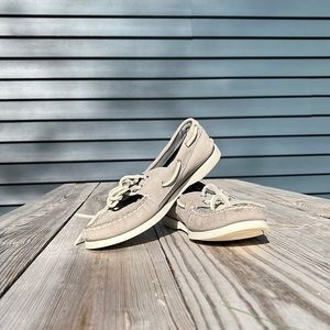 SPERRY Boat Shoe - woman’s size 7